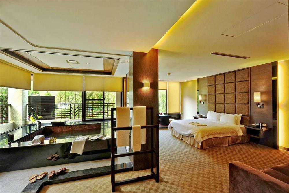 สปริง ฮิลล์ รีสอร์ท Tianliao ภายนอก รูปภาพ